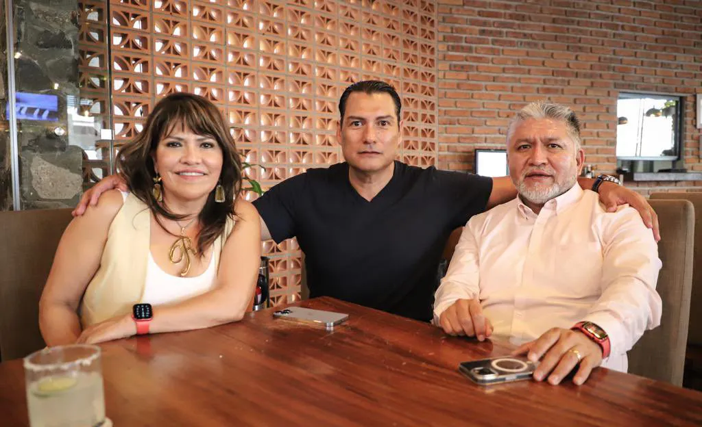 Mauricio Trejo, Ruth Tiscareño y Alejandro Arias