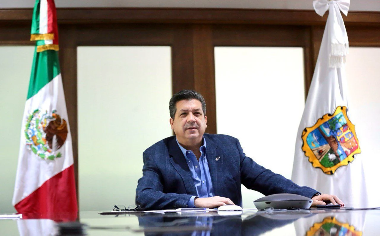 816492_Fco-Javier-Cabeza-de-Vaca-Reunión-Gobernadores-1_impreso