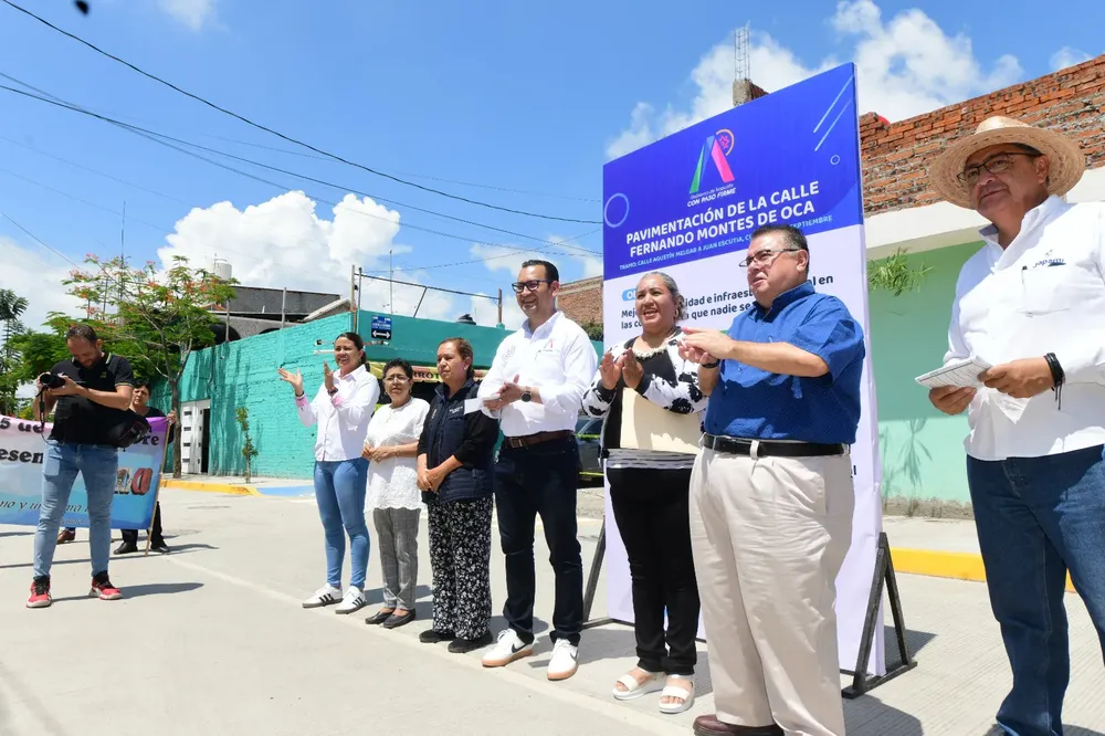 INAUGURAN-CALLE-FERNANDO-MONTES-DE-OCA-5