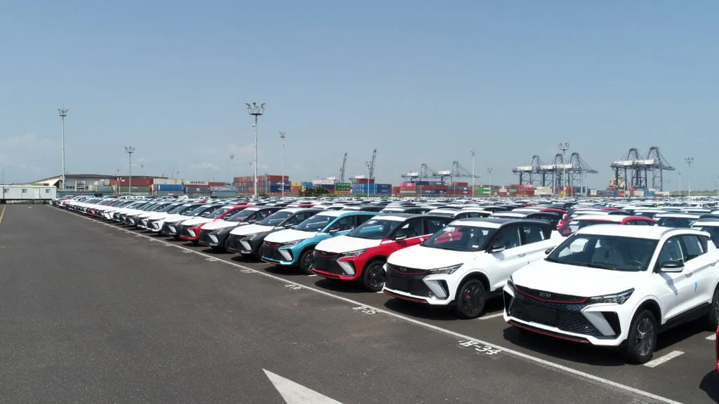 Automoviles-chinos-en-el-Puerto-Lazaro-Cardenas-3-1024x576