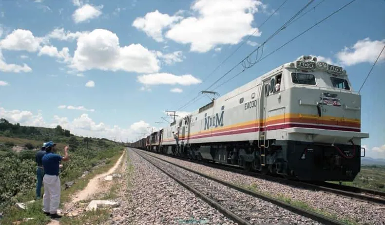 Captura de pantalla 2023-11-21 a la(s) 5.18.05 a.m.