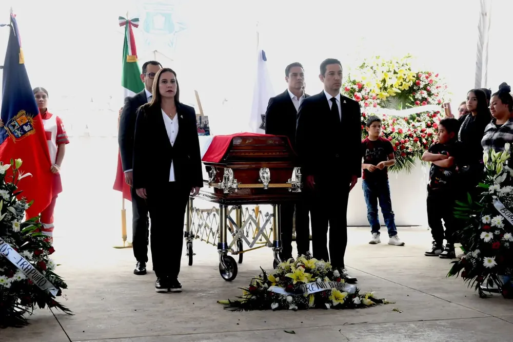 Despiden-como-Heroe-a-Fabian-Rodriguez-Cisneros-Bombero-de-Irapuato-1-1