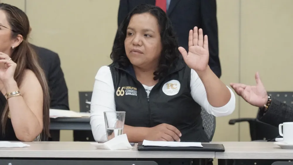 WhatsApp Image 2025-11-25 at 15.40.15