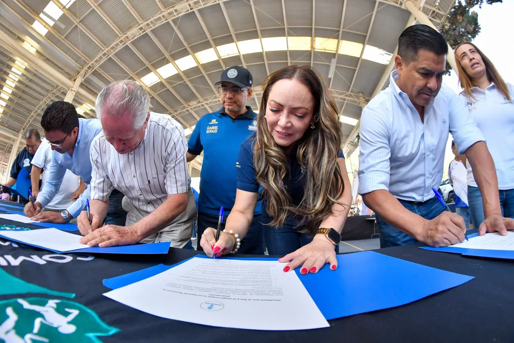 93f5992d-fbbb-4faa-b2b2-22fa54da2b84