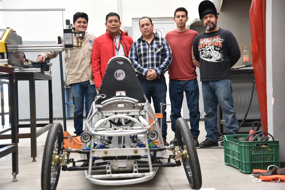 AUTO ELECTRICO IECA Y UPG (2)