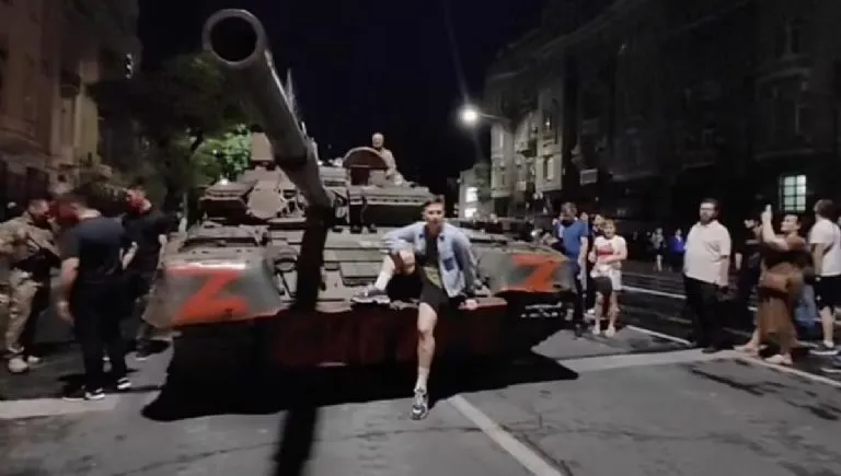 f768x1-752726_752853_5050