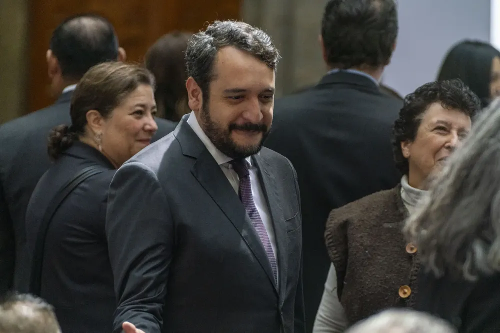 00int-mexico-morena-opulence-02-kclm-superJumbo