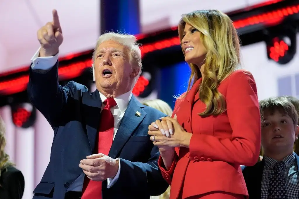 un-trump-2018salvado-por-dios2019-es-ungido-candidato-presidencial-republicano-7649html-trumpmelania_apjpg-8325html-6e9d608f-5489-4fce-b4f9-c29b7ba25741