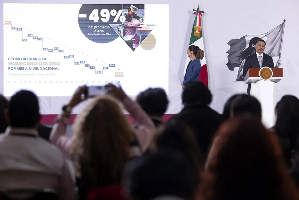 2026-05-27_Conferencia_de_prensa_matutina_-_Palacio_Nacional_06_JCRM