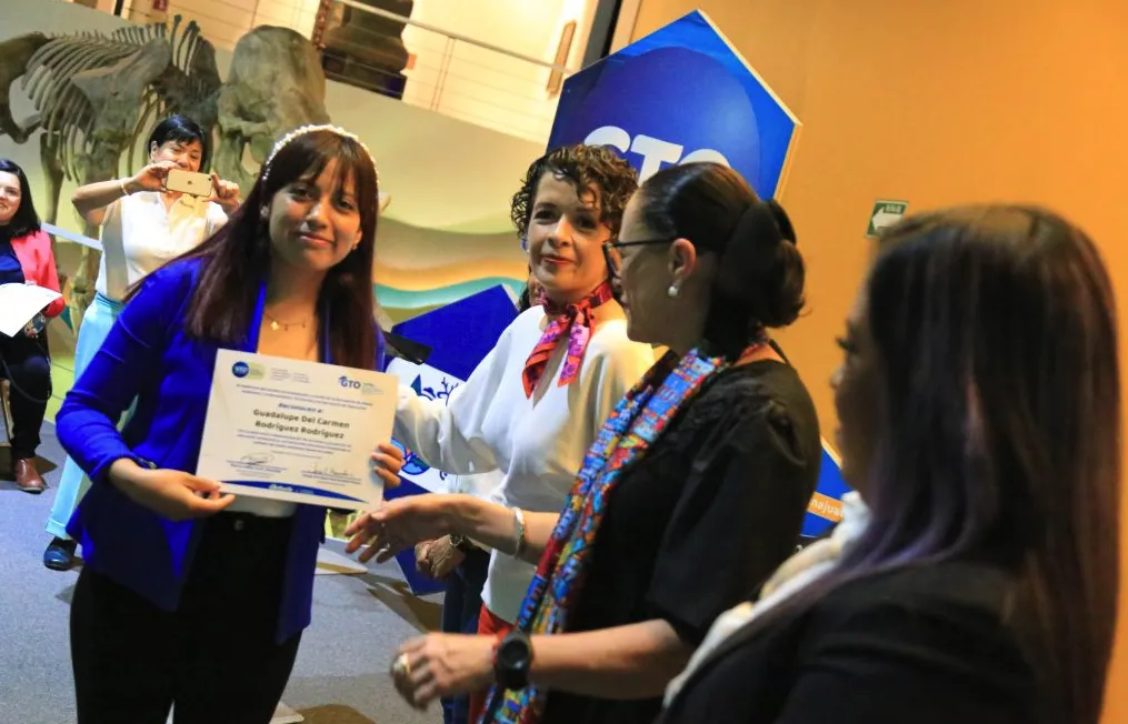 Captura de pantalla 2023-10-08 a la(s) 6.04.45 p.m.