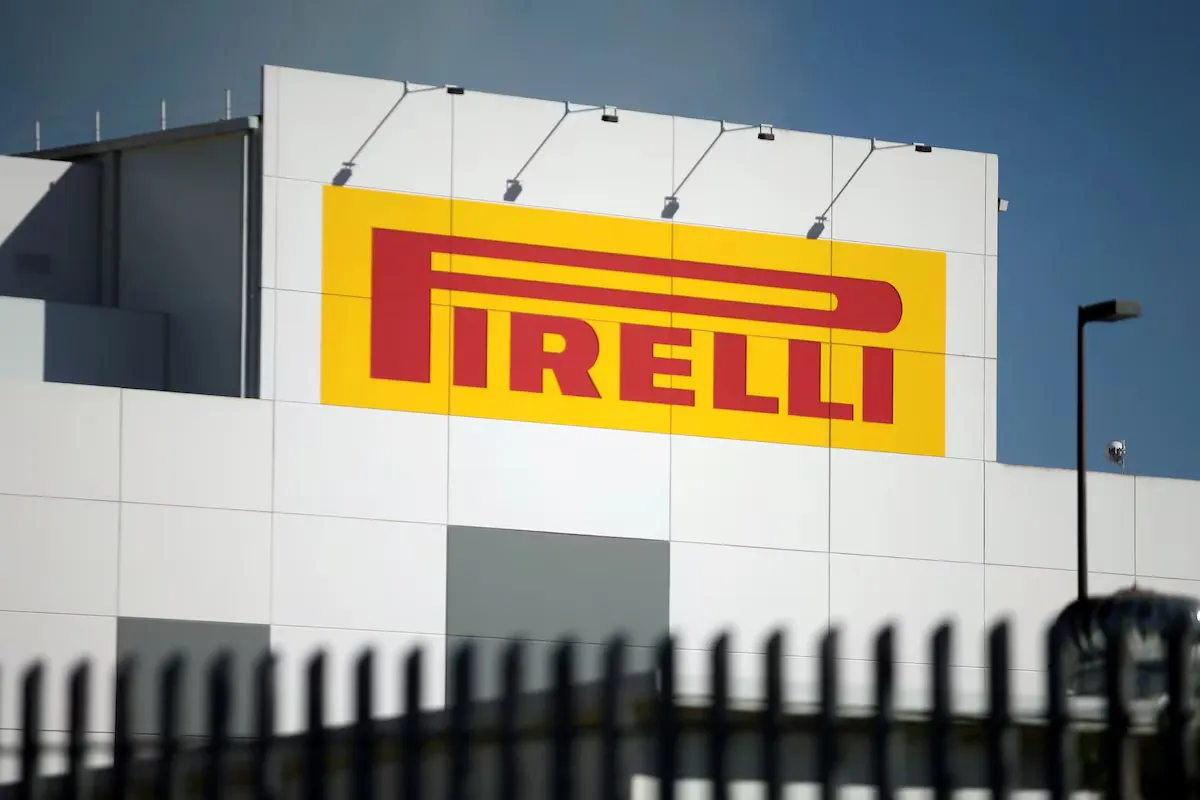 Pirelli copia