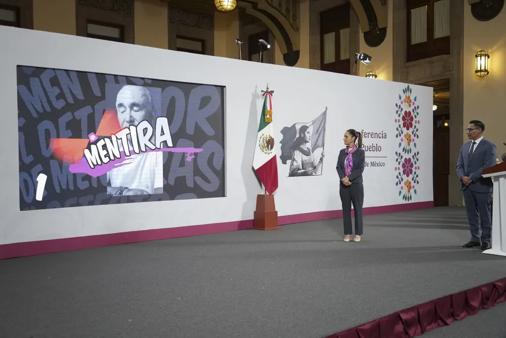 2025-07-23_Conferencia_de_prensa_matutina_-_Palacio_Nacional_17