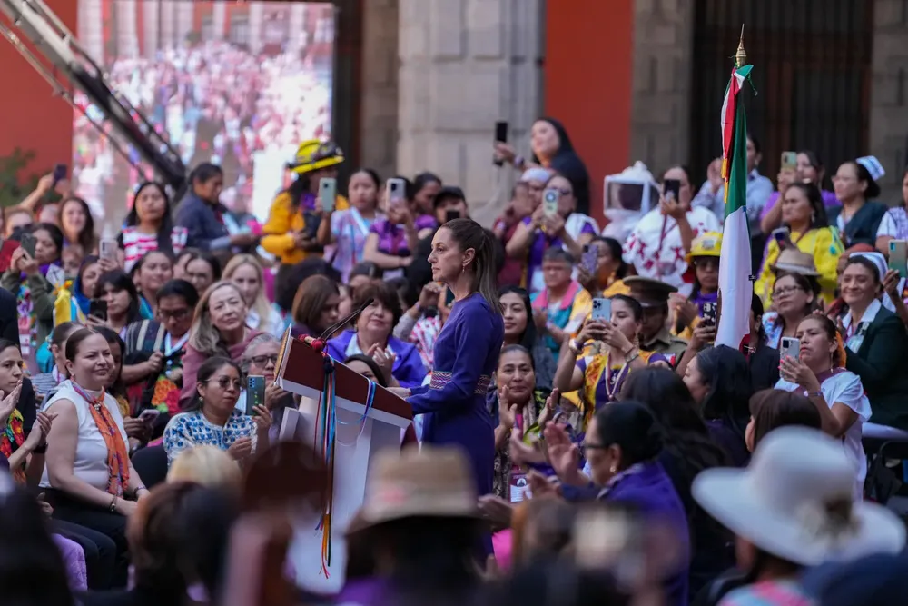 2025-03-08_Presidenta_Claudia_Sheinbaum_-_8_de_marzo_Di_a_Internacional_de_las_Mujeres_-_Palacio_Nacional_40_HC