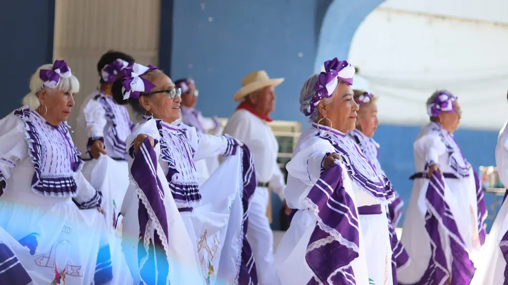 DIF-PROMUEVE-SENECTUD-ACTIVA-Y-SALUDABLE-imagen-2-scaled