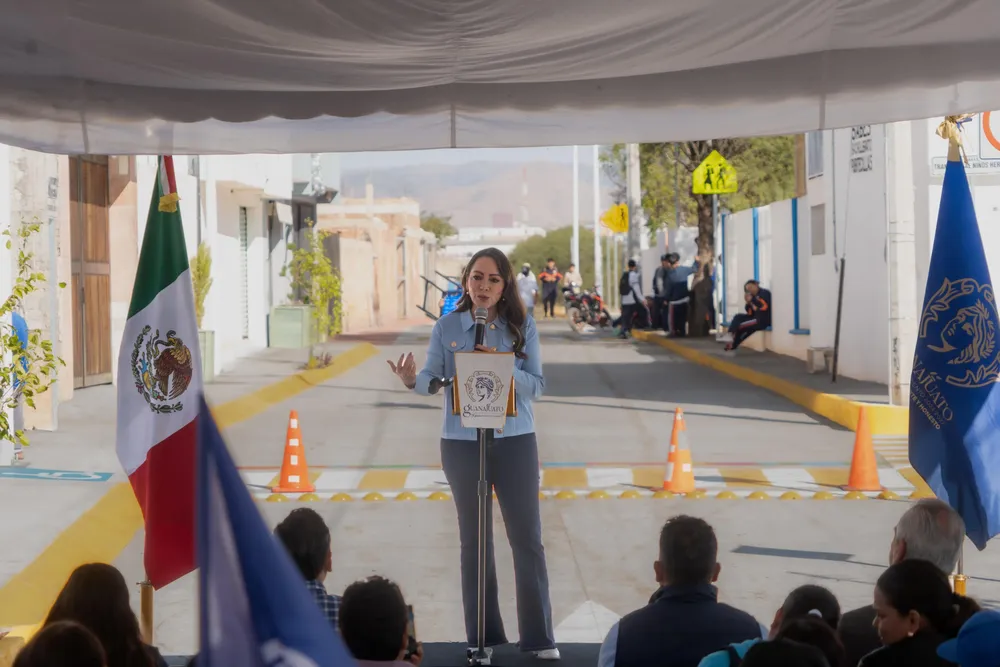 WhatsApp Image 2025-12-04 at 15.52.50