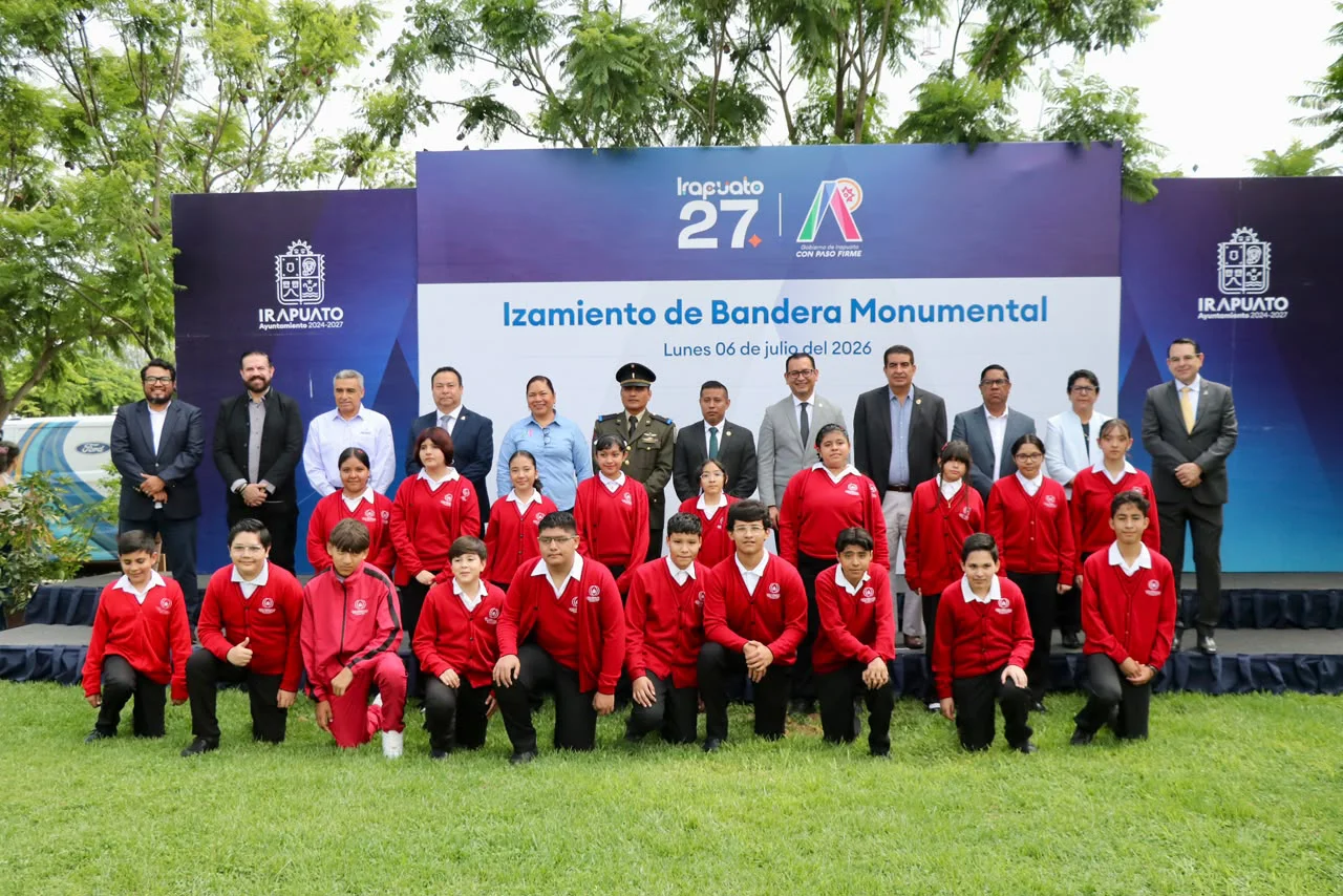 Izamiento de Bandera (6)