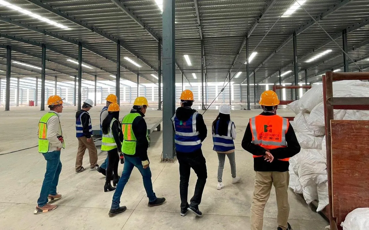 FOTO, TIME CERAMICS,TRABAJADORES