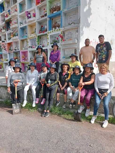 reforestan-panteon-2