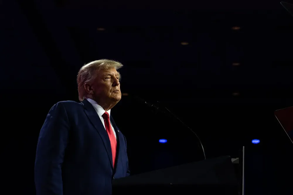 08dc-trump-assess-zgmh-superJumbo-v3