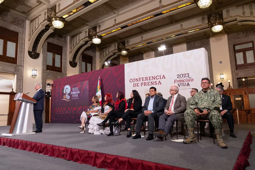 2023-05-15-Conferencia-de-prensa-matutina-Palacio-Nacional-Foto-019