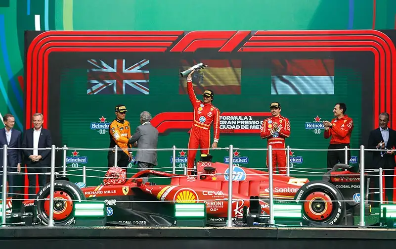 carlos-sainz-ferrari-gana-el-gran-premio-de-mexico-943html-h0a9047jpg-2513html-d3dbf12b-e55b-46a1-b621-88b8ef6705f1