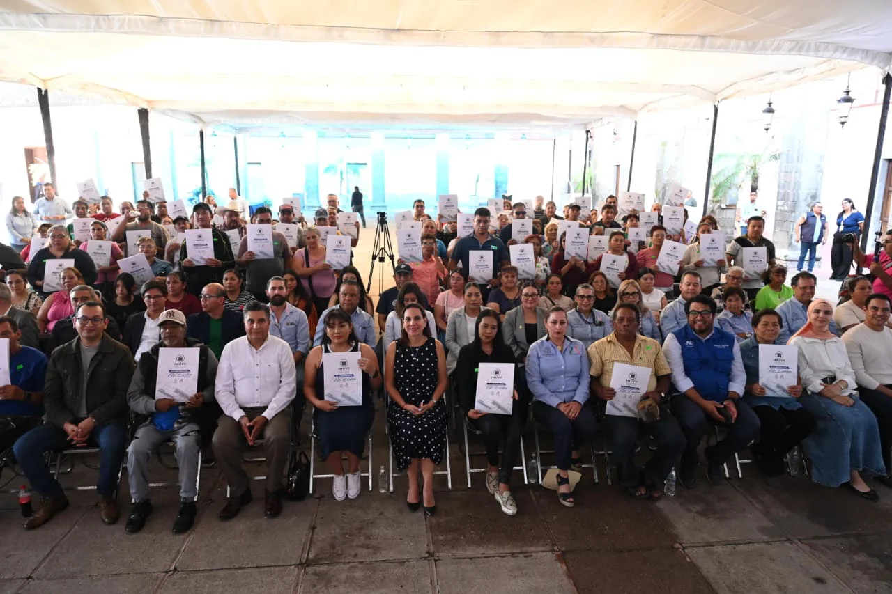 Entrega de Escrituras IMUVII (6)