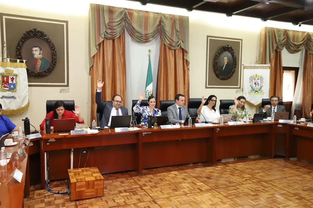 RECIBE-AYUNTAMIENTO-INICIATIVA-DE-REFORMAS-PARA-COMPRAR