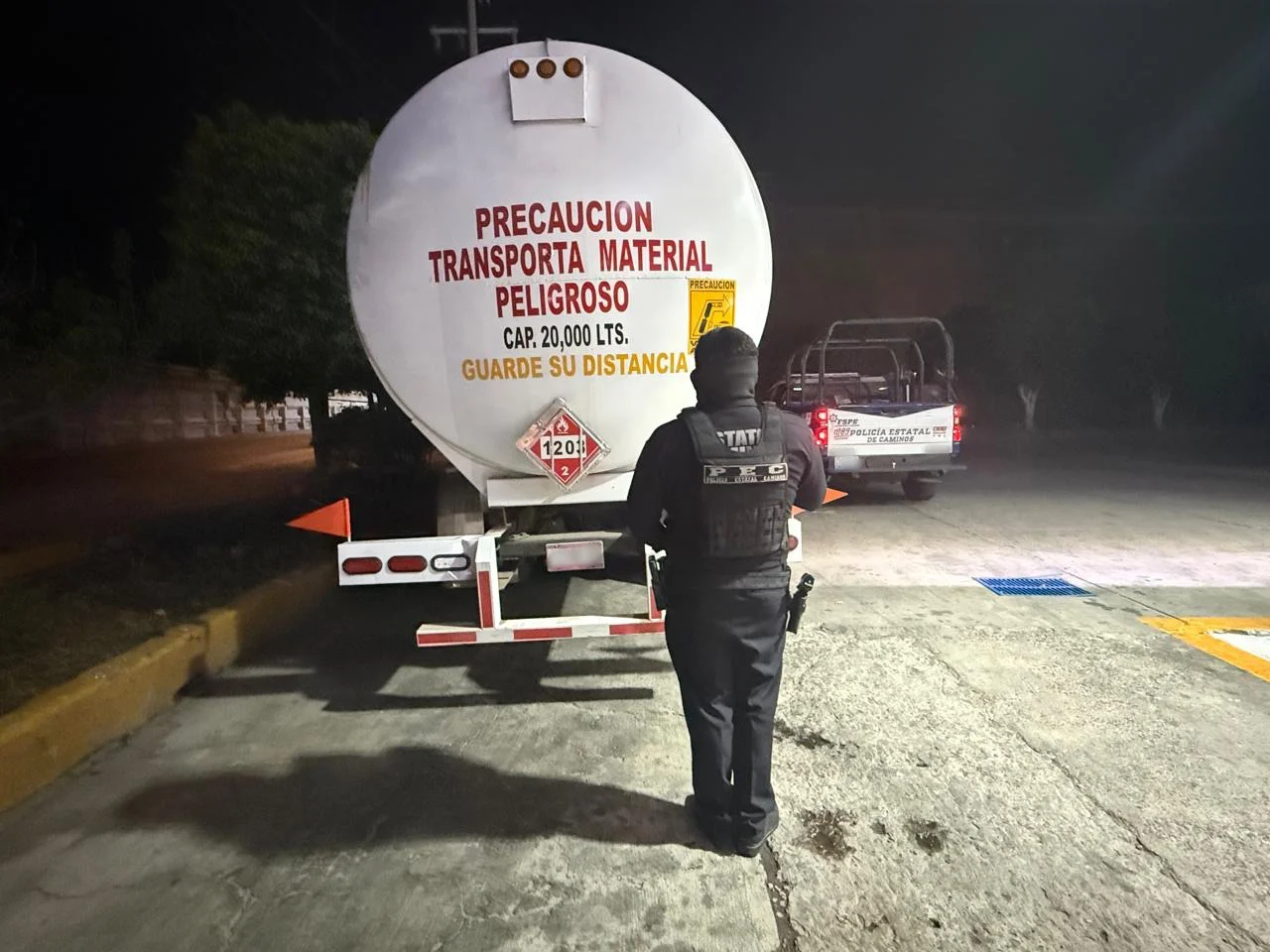 Asegura-PEC-pipa-con-20-mil-litros-en-Villagran