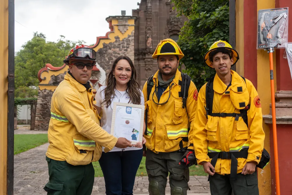 WhatsApp Image 2025-10-11 at 15.58.40