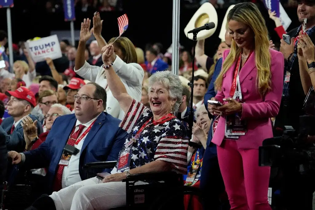 un-trump-2018salvado-por-dios2019-es-ungido-candidato-presidencial-republicano-7649html-convencionrep3_apjpg-9249html-517afff3-a598-44a1-8b14-03b4e10824a6