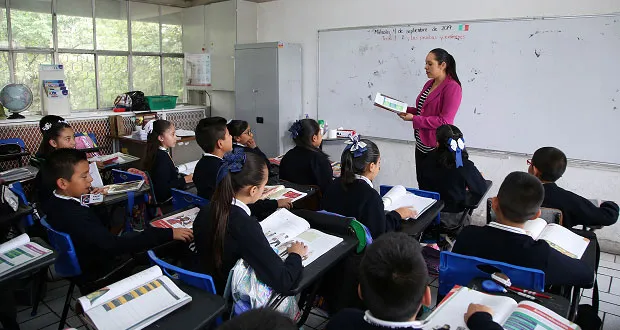 salon-clases-docente-alumnos-Nueva-Escuela-Mexicana