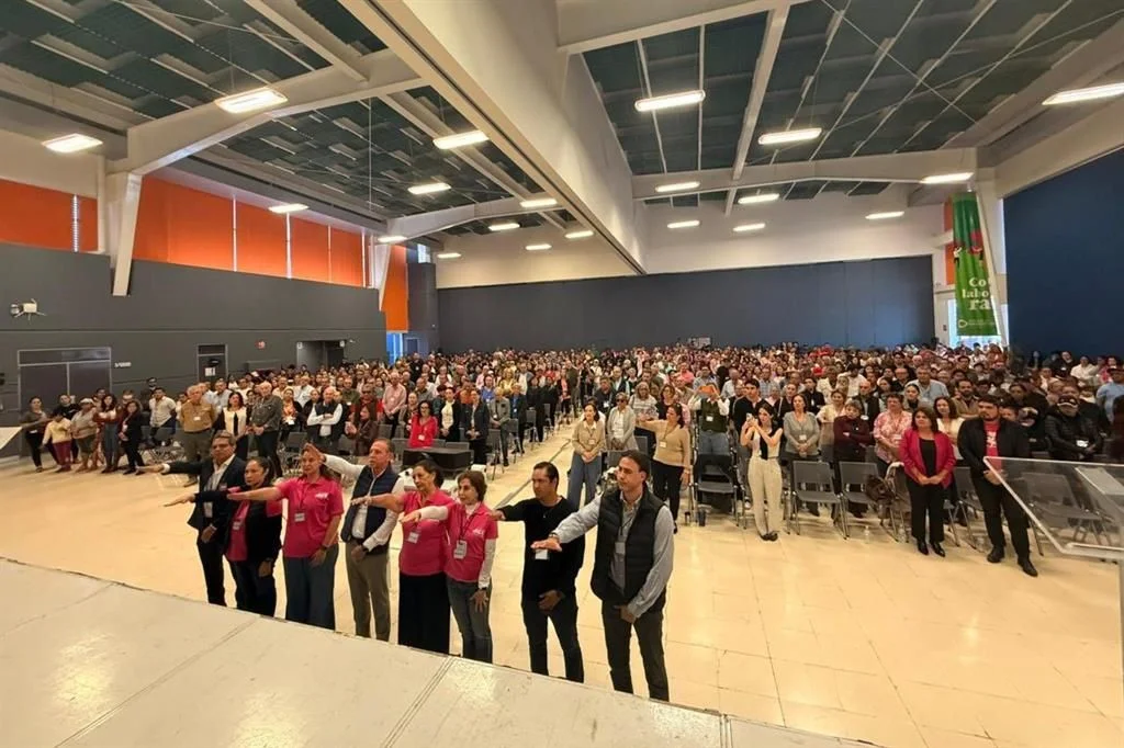 panistas cambian bandera