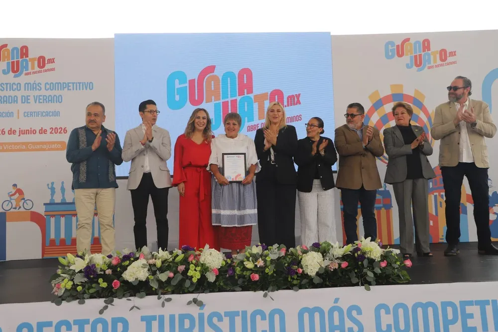 SECTURI-fortalece-competitividad-turistica-con-entrega-de-certificaciones-y-constancias-de-capacitacion-40-1