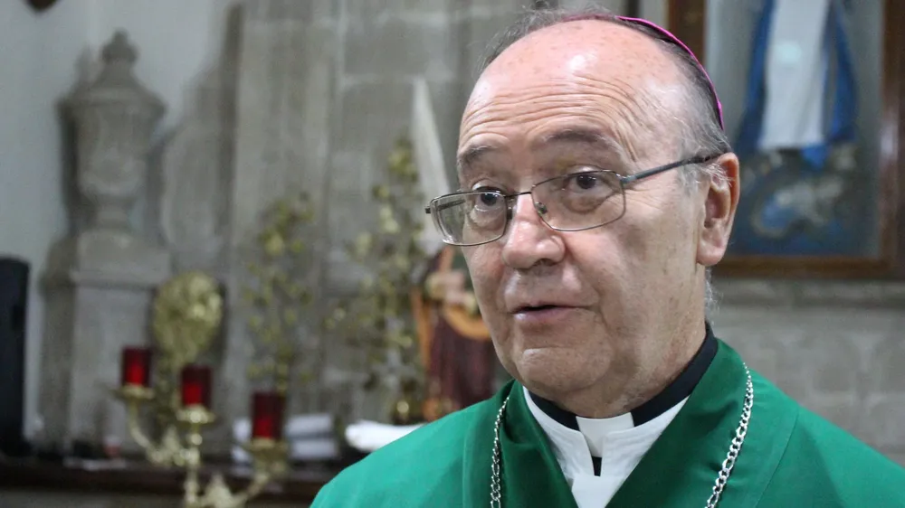 Obispo-de-Irapuato-703914826