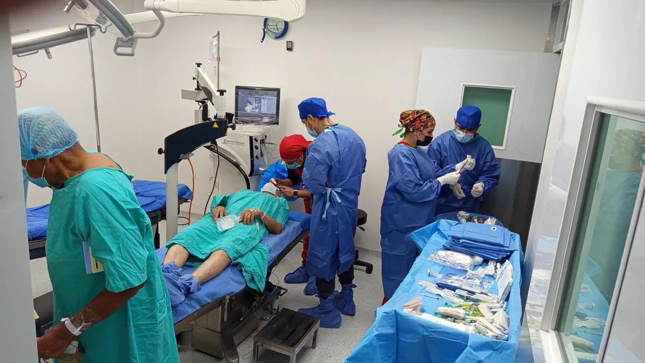 d5a1ff43-d034-44ce-b394-c994e1477917