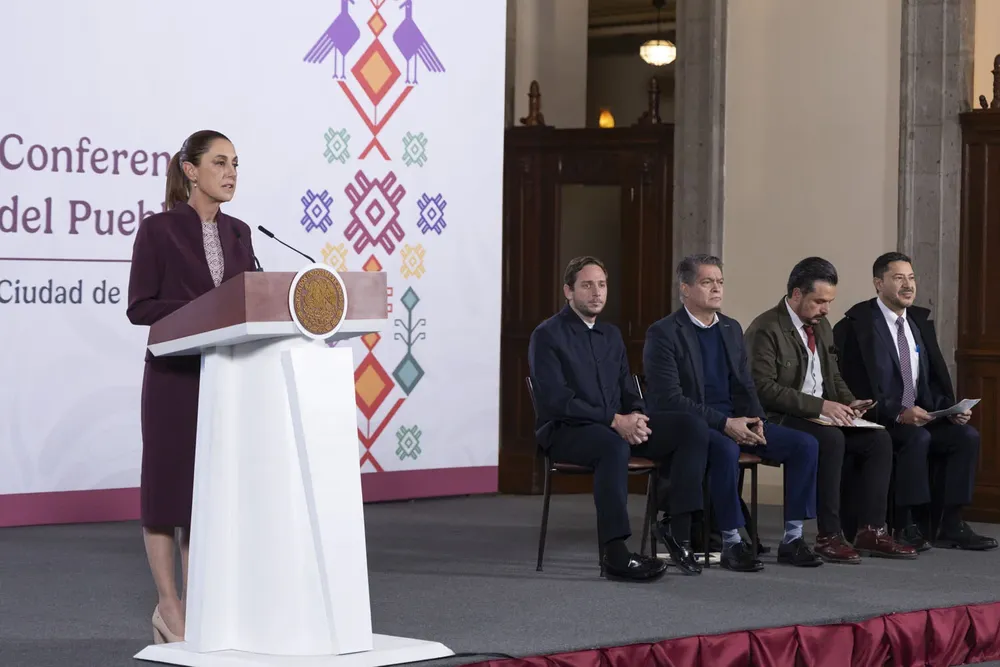 2026-02-17_Conferencia_de_prensa_matutina_-_Palacio_Nacional_02_JCB