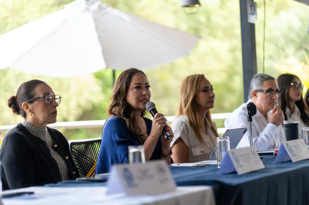 e2b2fd9b-ccff-4310-8616-ee787d951092