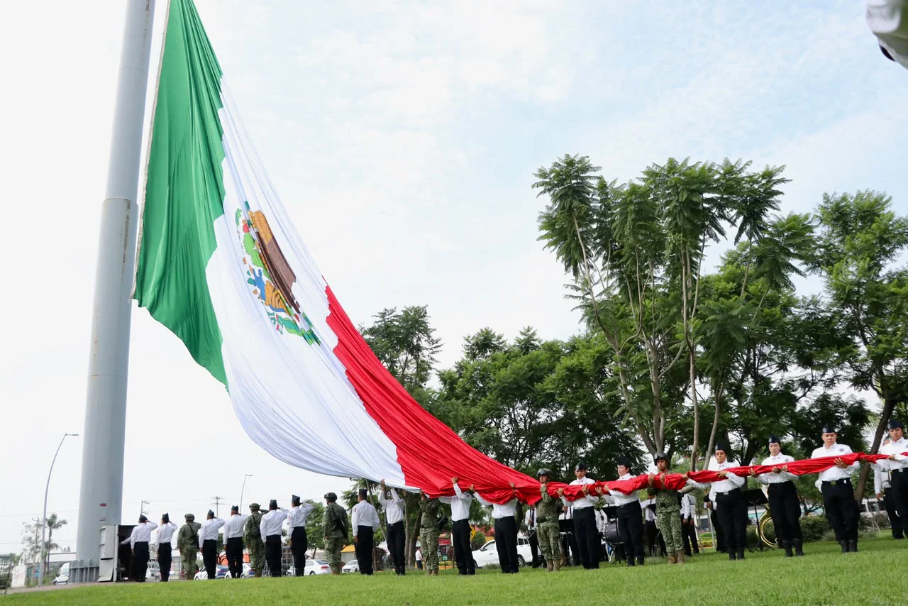 Izamiento de Bandera (5)