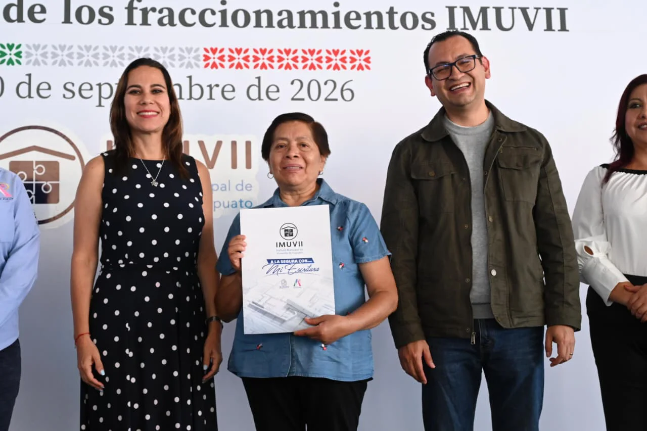 Entrega de Escrituras IMUVII (4)