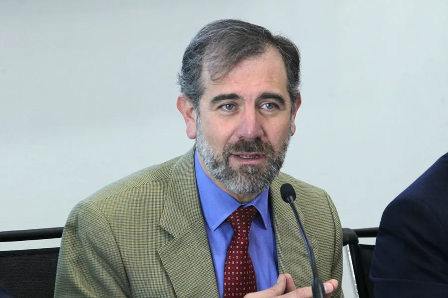 eb01d99a-4b89-475e-8c1a-fa218ebb6352