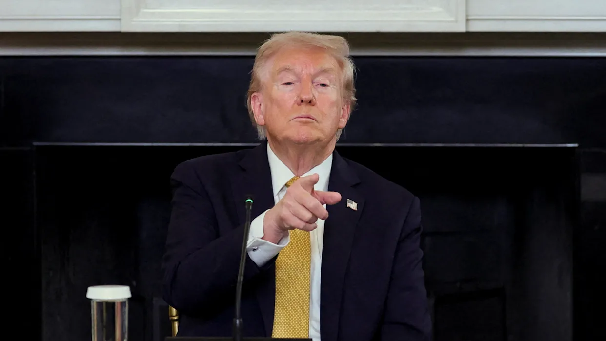 Donald Trumo