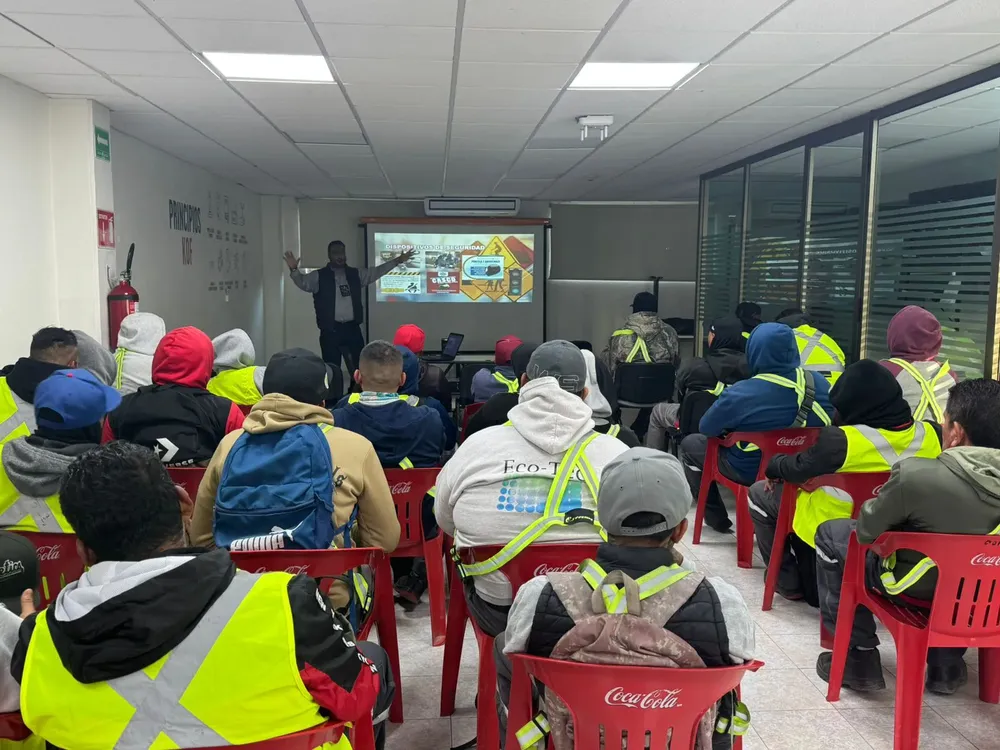 WhatsApp Image 2025-11-16 at 16.32.29