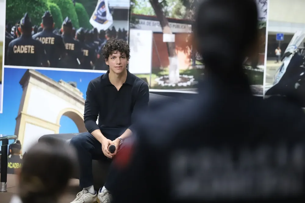 Isaac-Hernandez-2048x1363