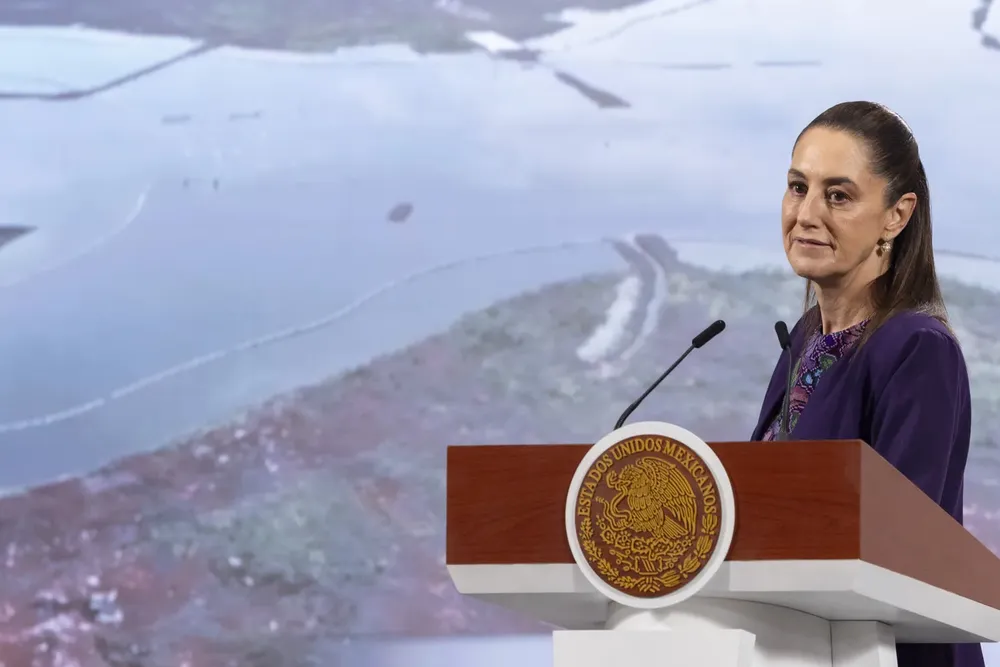 2025-10-30_Conferencia_de_prensa_matutina_-_Palacio_Nacional__11_GM