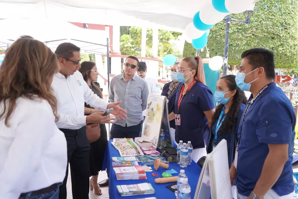 FERIA DE LA SALUD SILAO-02