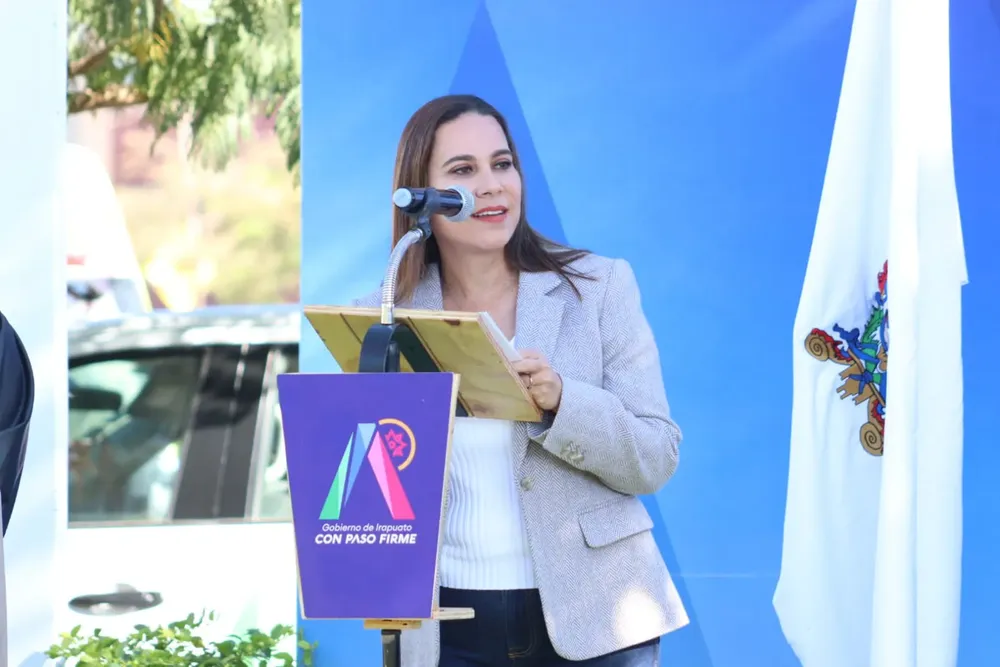 Inicia-Diciembre-con-Izamiento-de-Bandera-Monumental-7