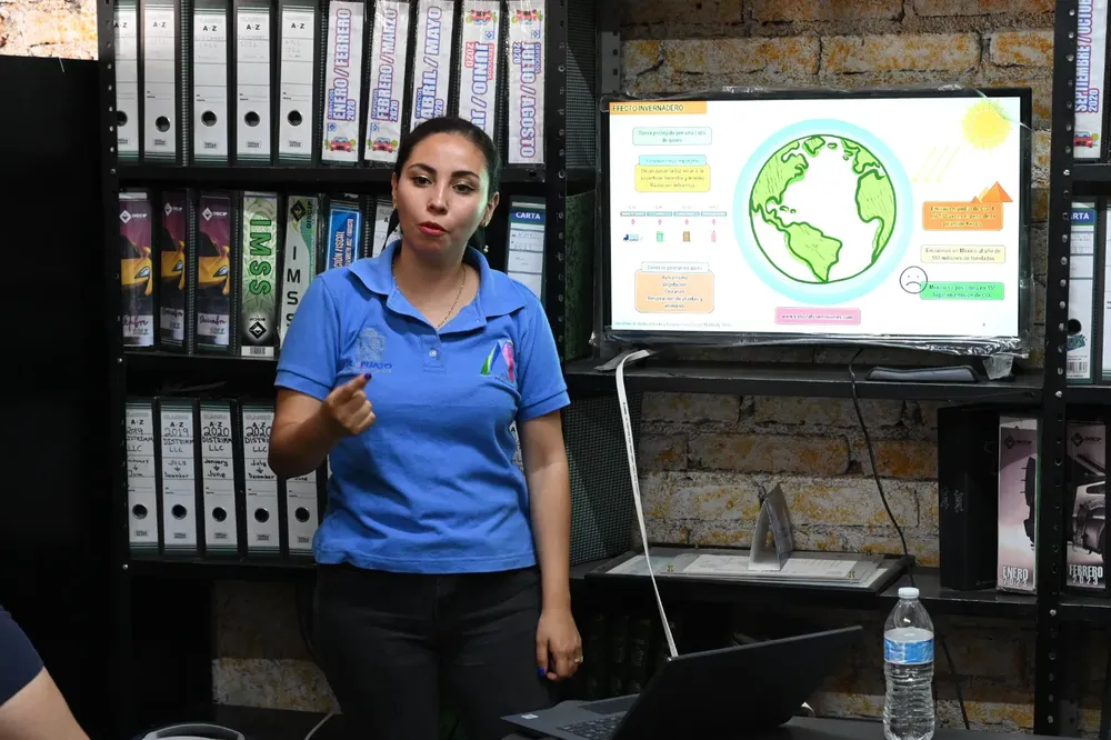 Trabajan-a-favor-del-medio-ambiente-2