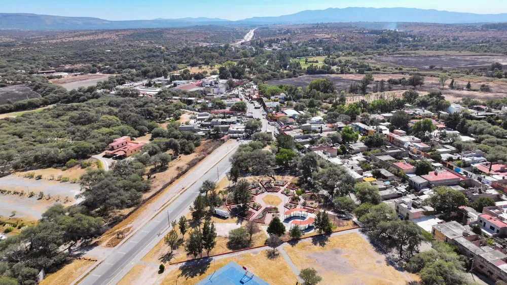 WhatsApp Image 2025-11-13 at 14.04.12